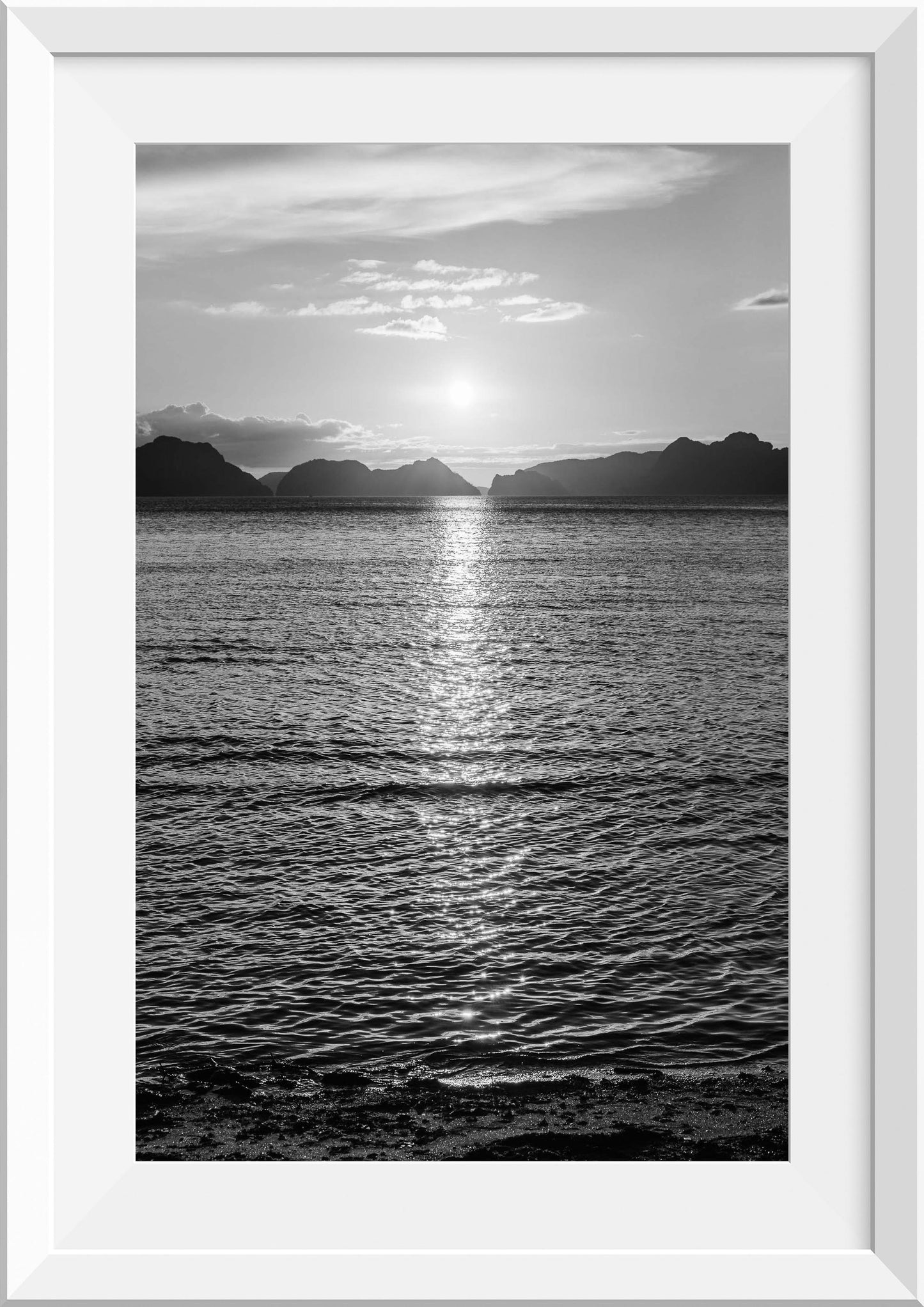 Sunset at Las Cabañas Beach, El Nido
